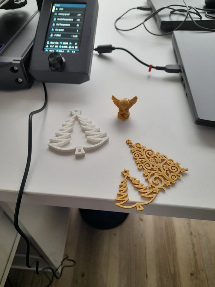 Choinki stworzone na drukarce 3D.