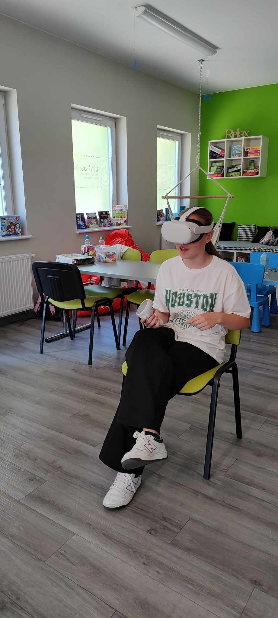 Osoba w goglach VR