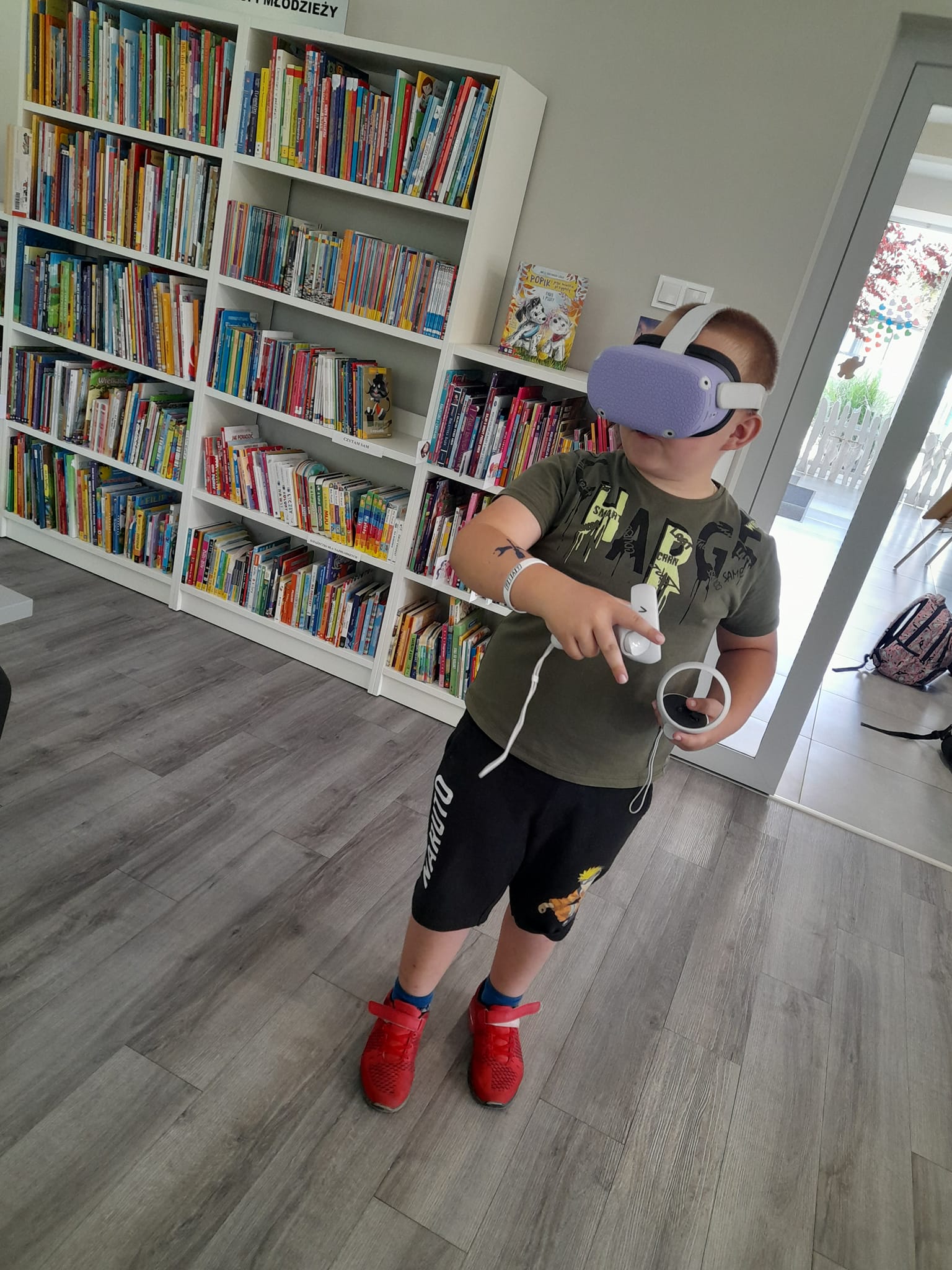 uczestnik warsztatów w okularach VR