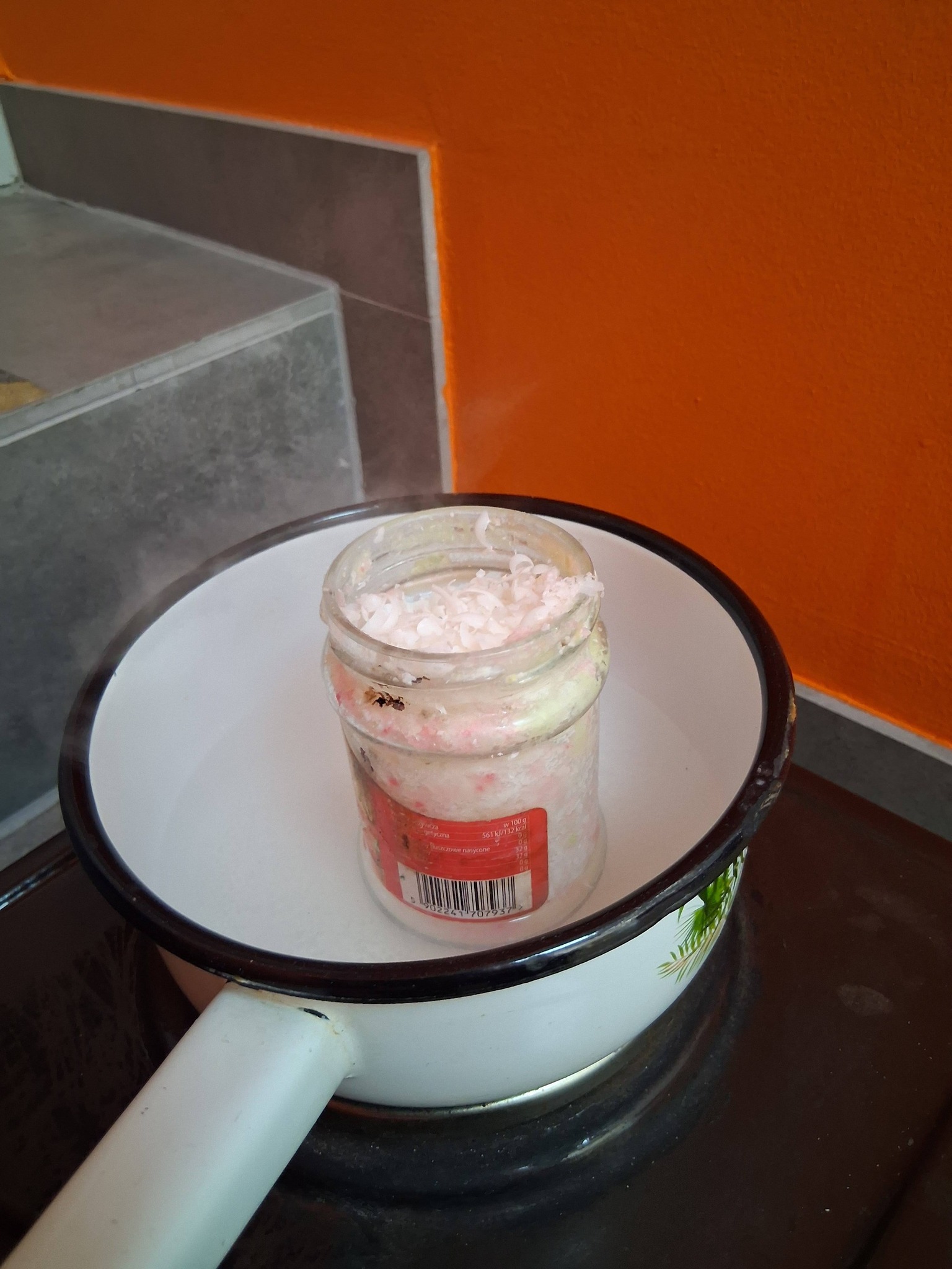 rozpuszczanie mydła w kąpieli wodnej