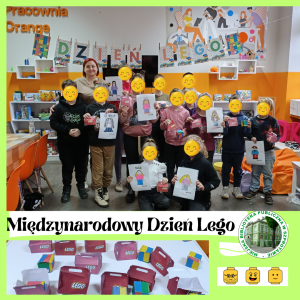 kolaz zdjęć dzieci z rysunkami LEGO i pudełeczek papierowych z cukierkami, napis międzynarodowy dzień lego, obok logo biblioteki, na dole grafiki głów postaci LEGO