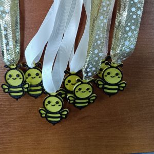 zawieszki dla przyjaciół pszczół