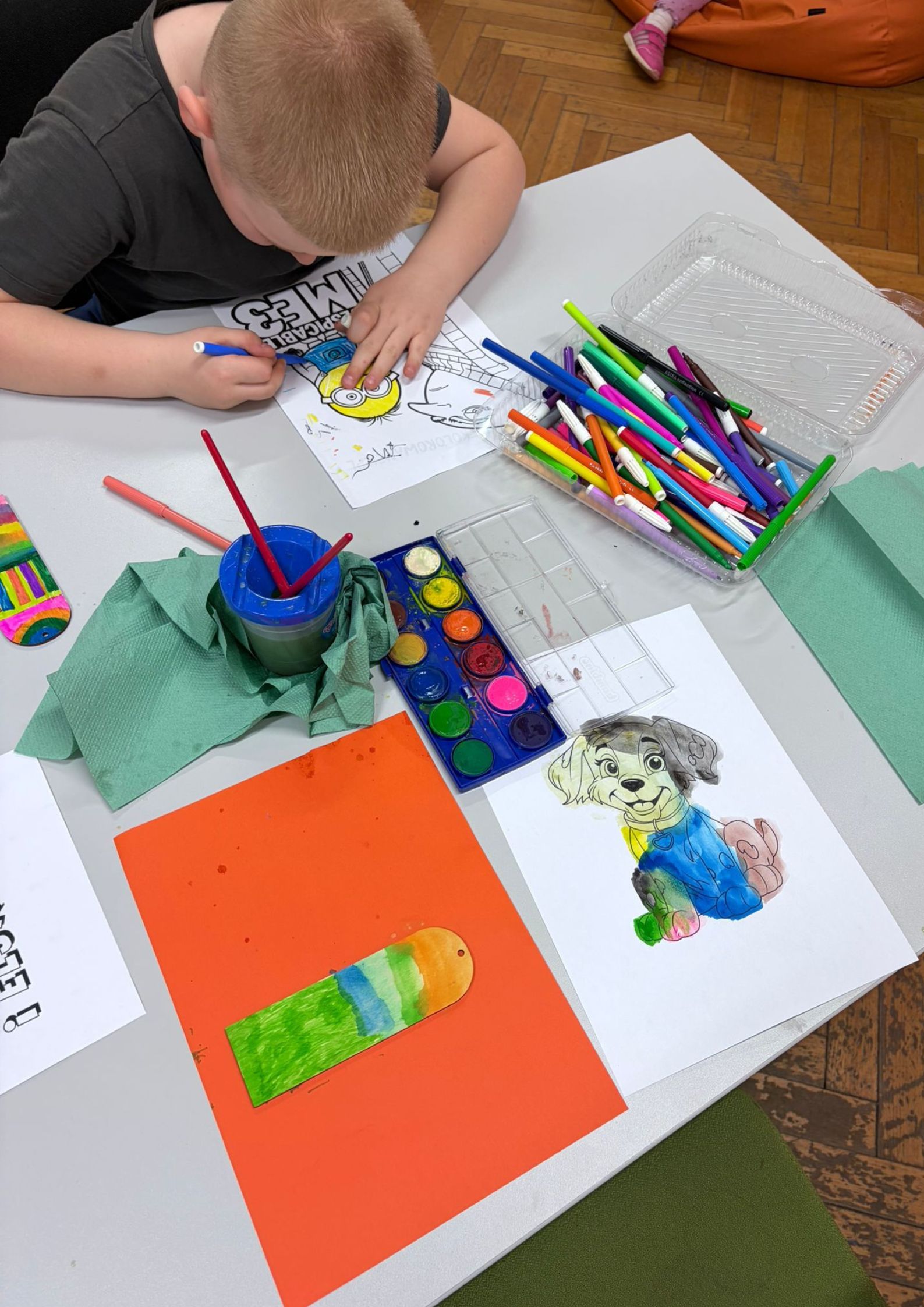 kolorowanie farbkami