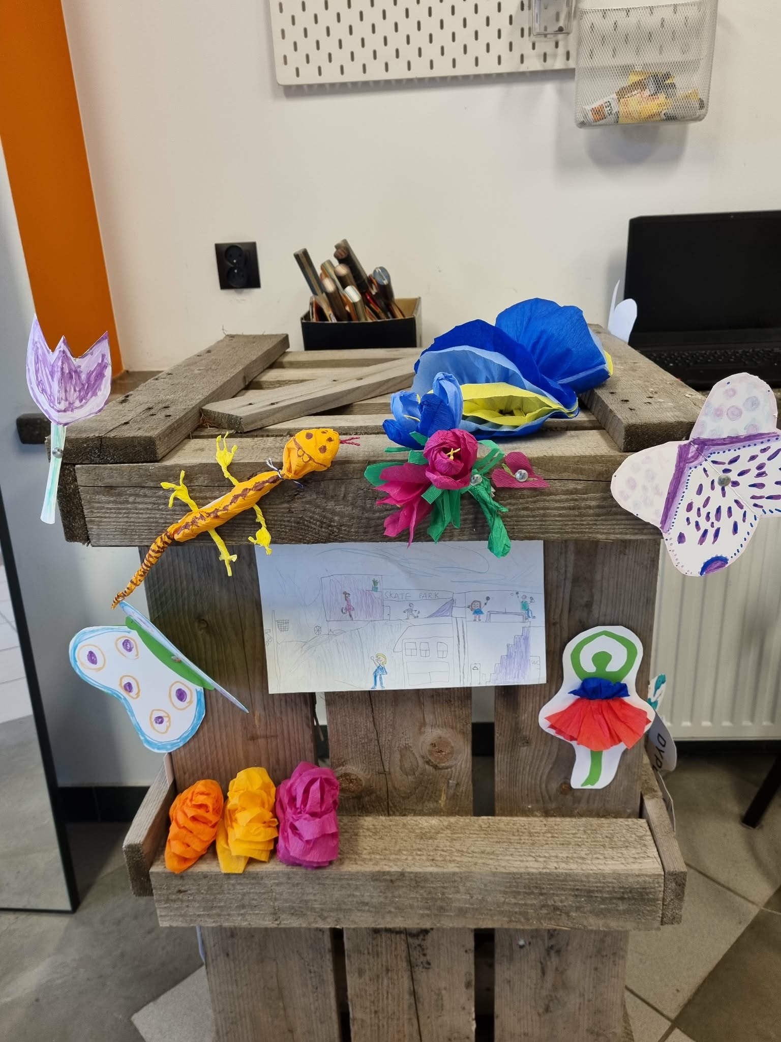 Pierwsze ozdoby na totemie