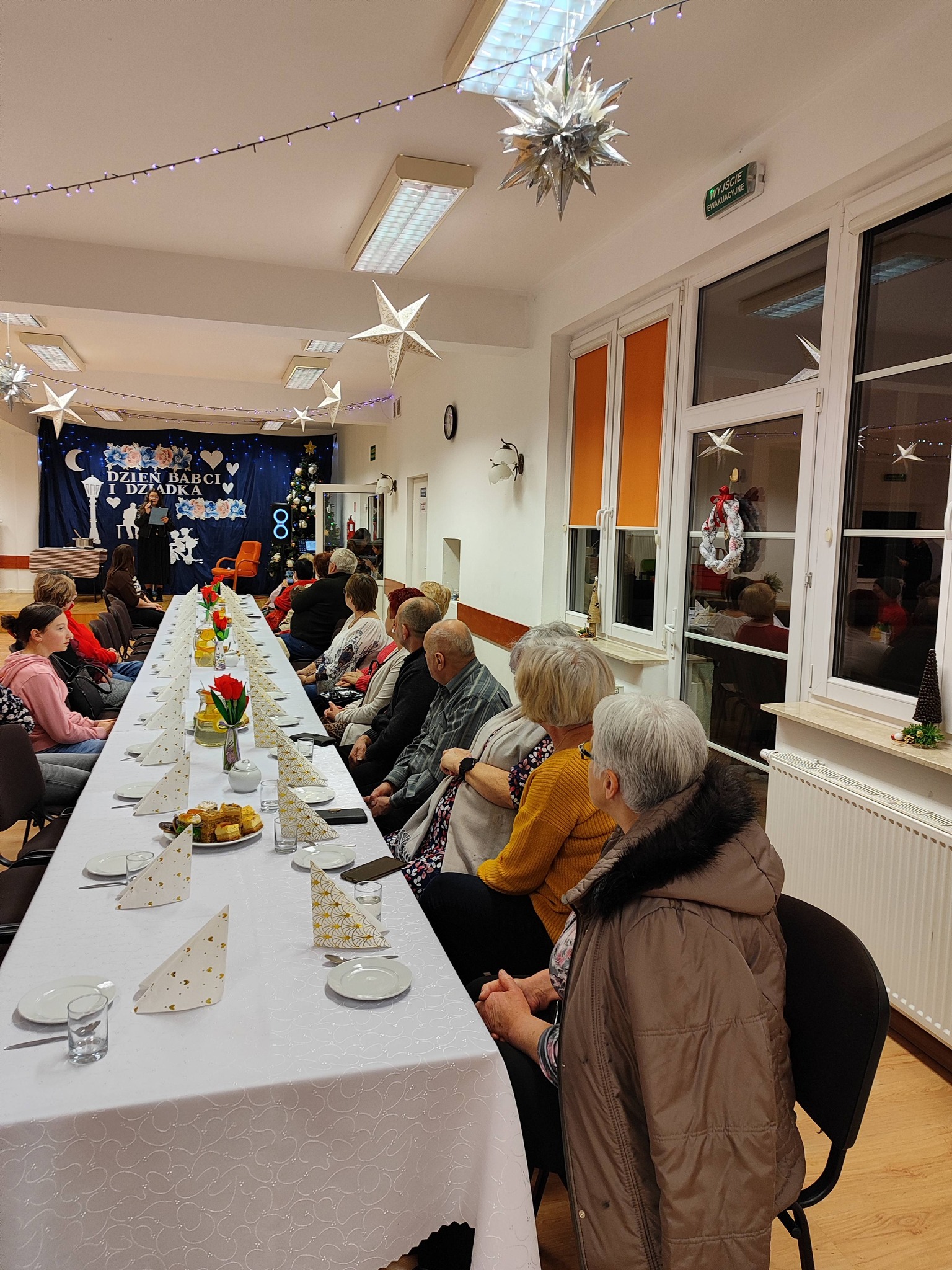 spotkanie z okazji ,,dnia babci i dziadka