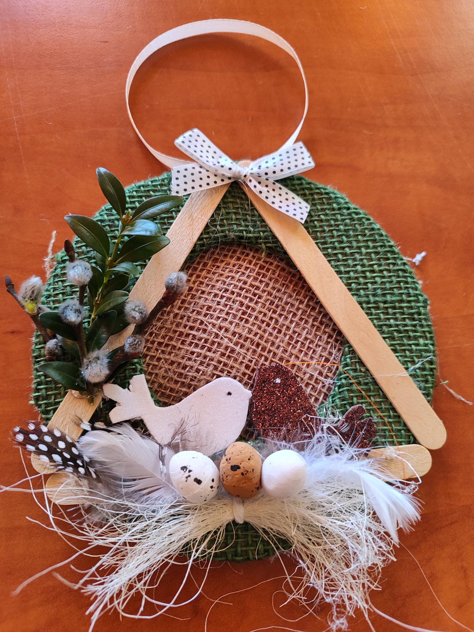 gniazdko jako ozdoba wielkanocna