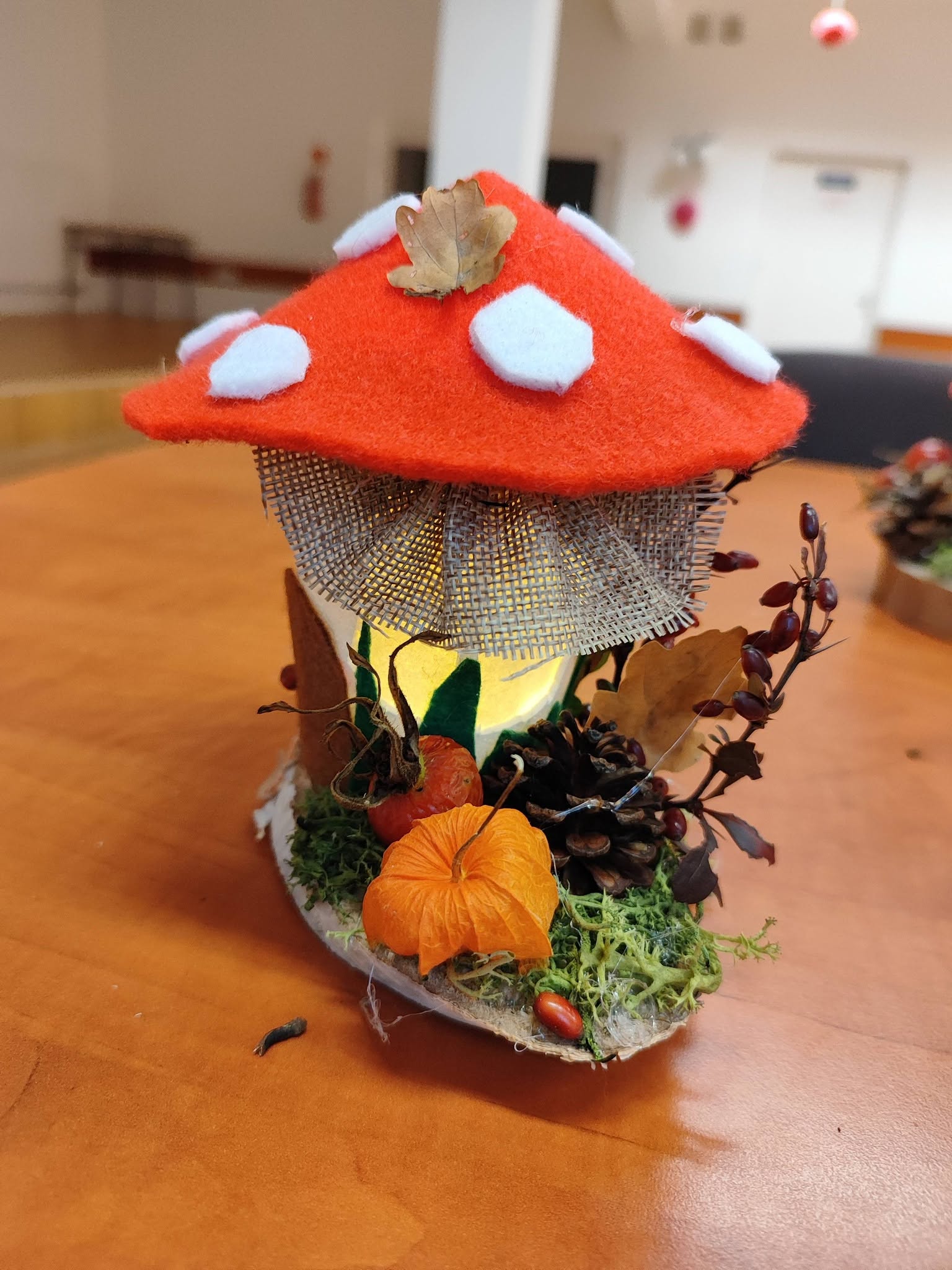 jesienny lampion- muchomorek