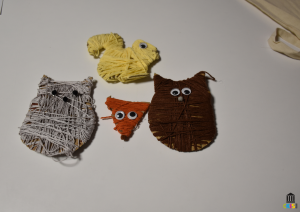 zwierzątka z wełny i tektury