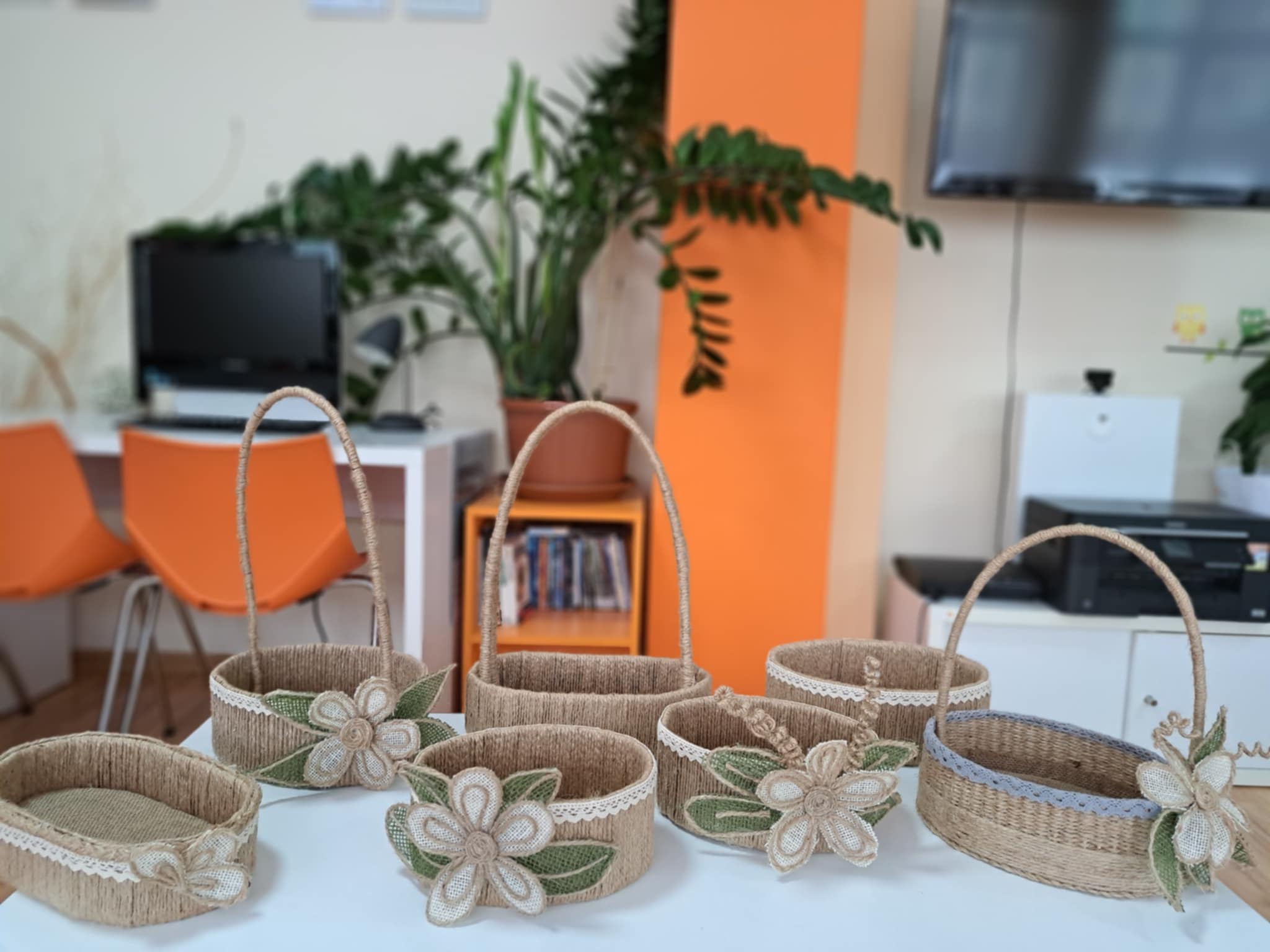 Koszyczki ze sznurka.