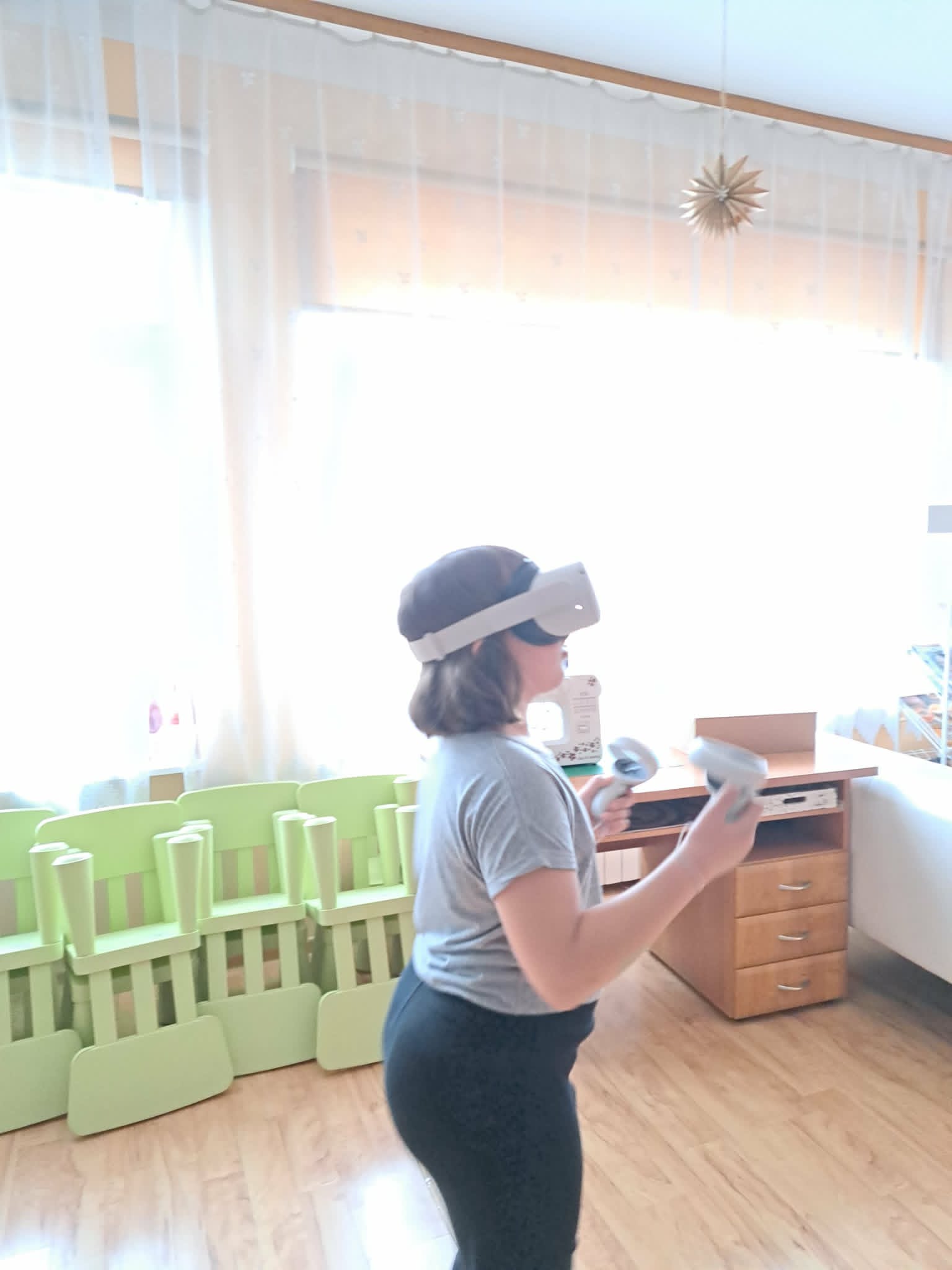 dziecko w googlach vr