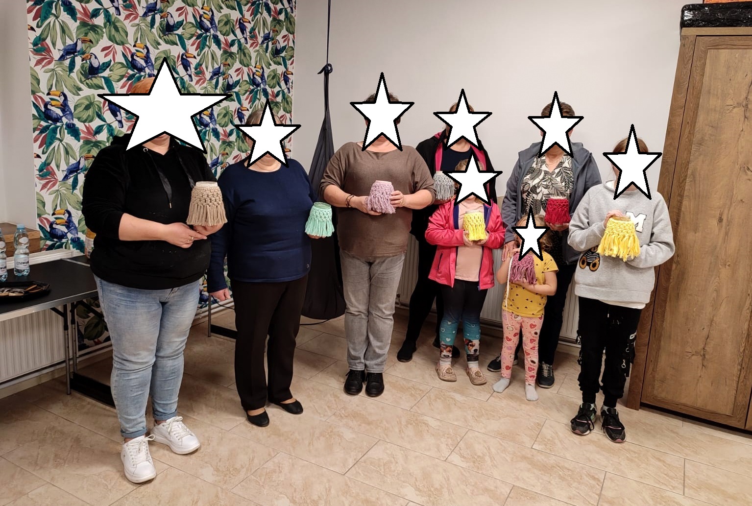 Grupa osób uczestnicząca w warsztatach