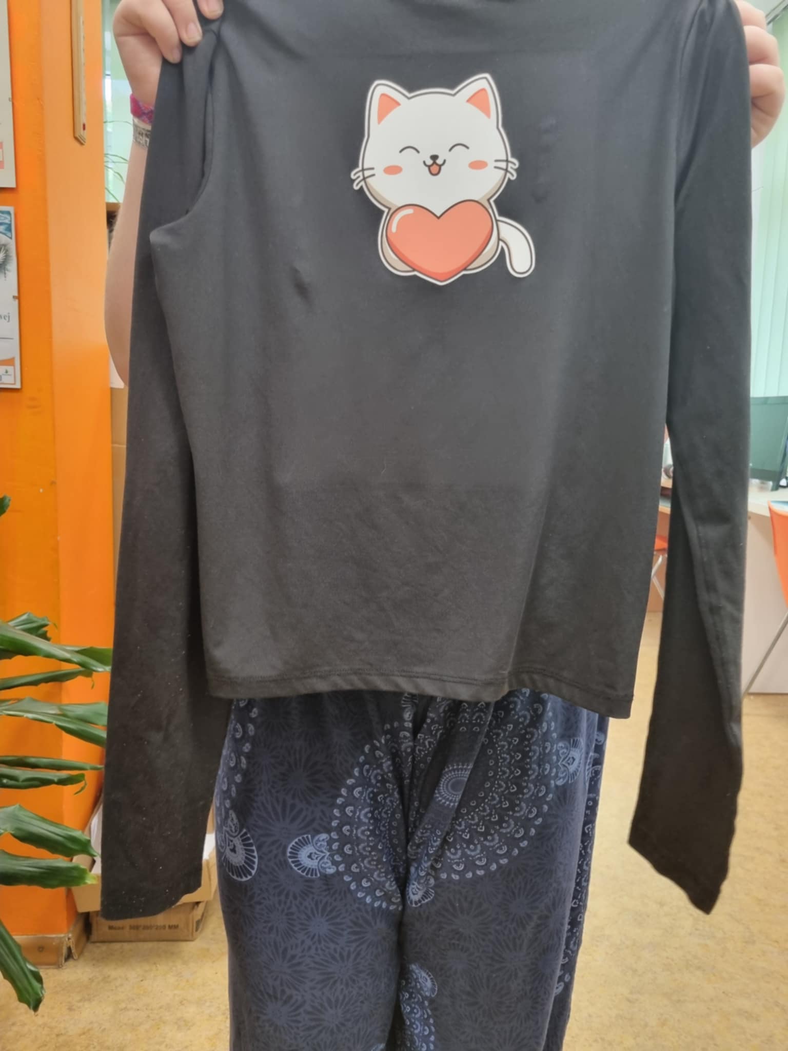 Bluza z naprasowanką kota