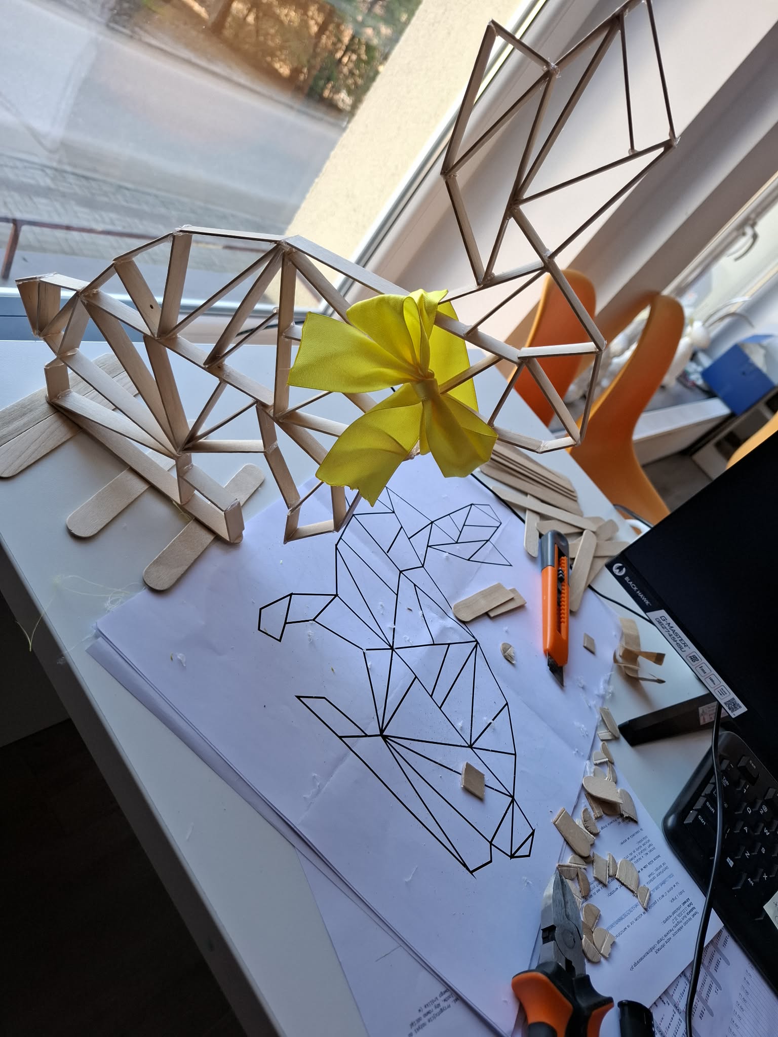 Przygotowanie zajączka wielkanocnego.