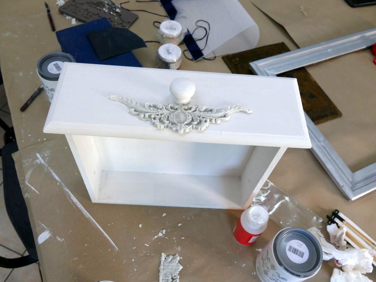 szuflada z dekoracją DIY