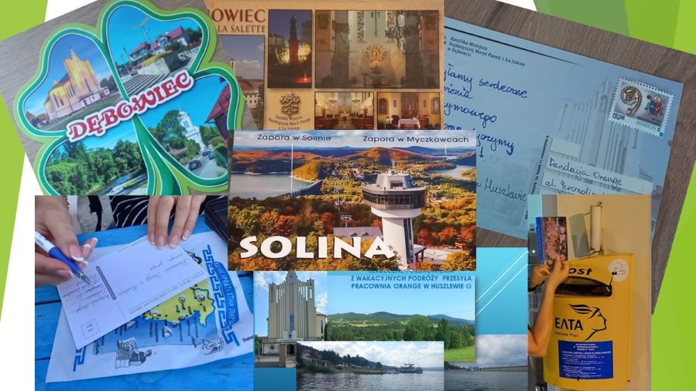 Kilka kolorowych pocztówek z widokami na Solinę, Dębowiec. Na zdjęciu widoczna jest dłoń wypisująca pocztówkę