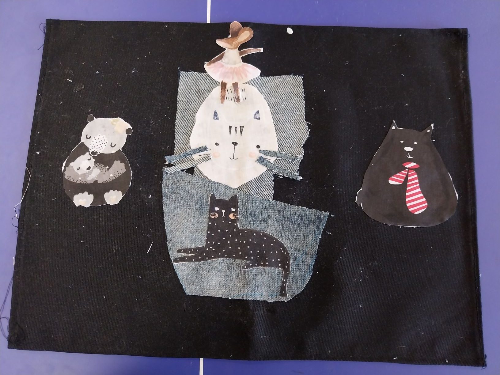 pierwszy obraz już gotowy. Przedstawia kota i myszy