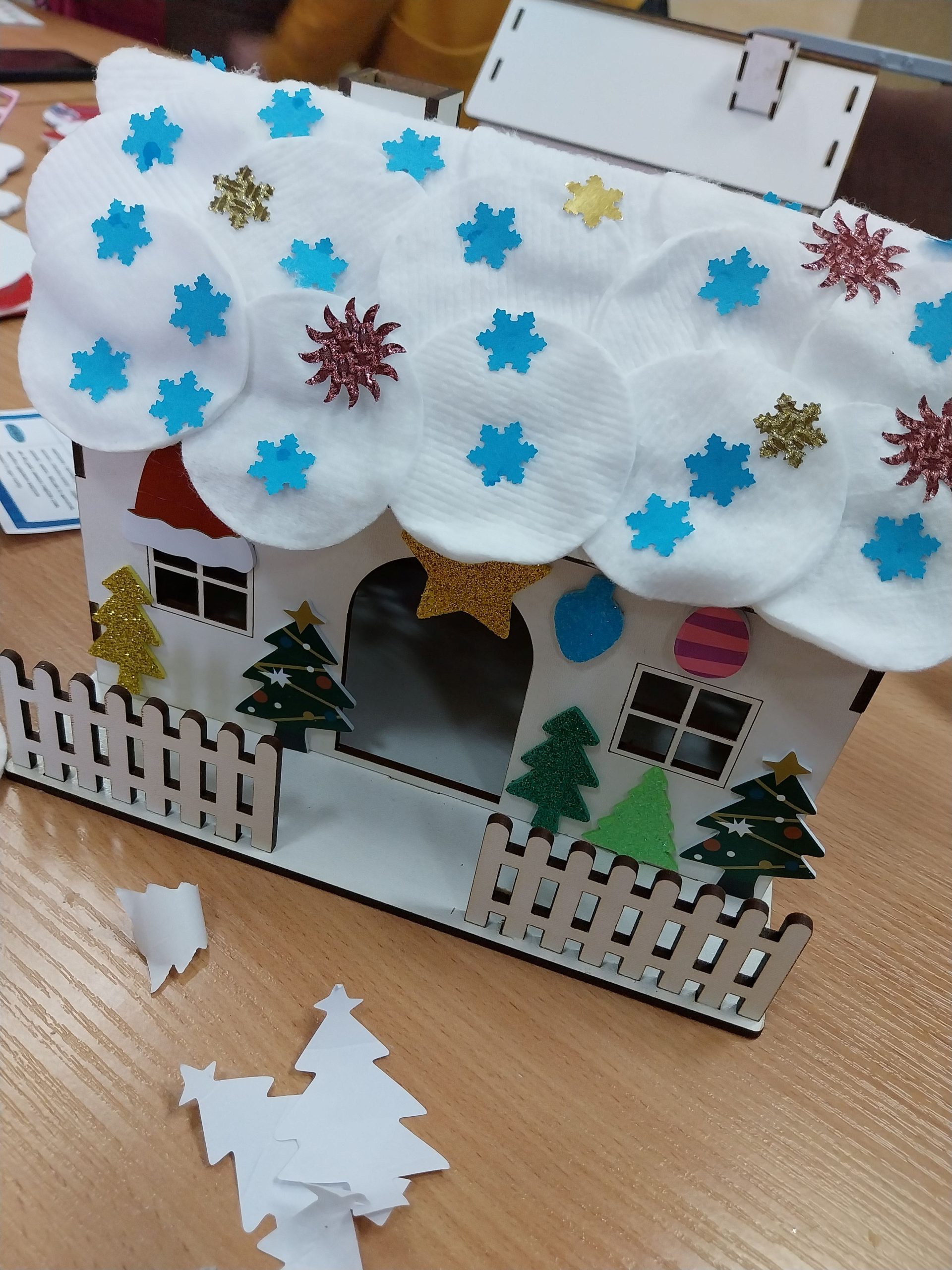 prezentacja domki Świetlika Fufu w całej okazałości.