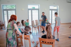 Dzieci ćwiczą mowę